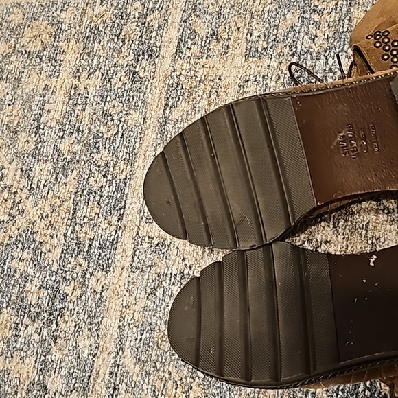 Stuart Weitzman 'Yadastud' Ankle Boot - Picture 8 of 15